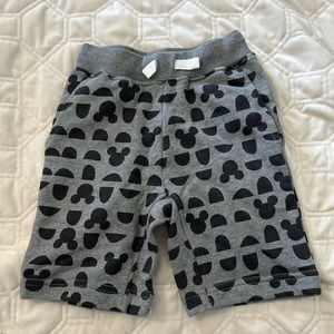 Hanna Andersson Mickey Shorts Size 90/3
